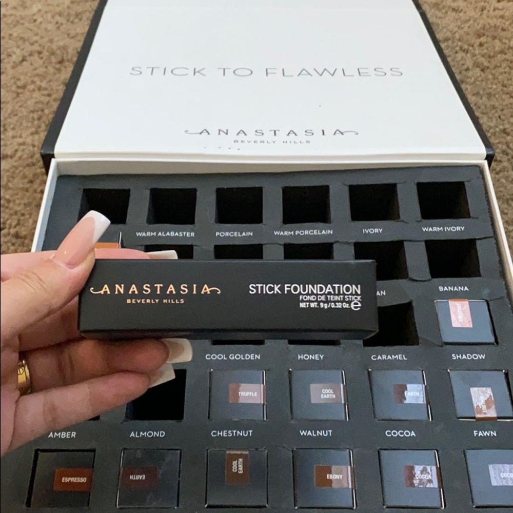 Anastasia foundation sticks